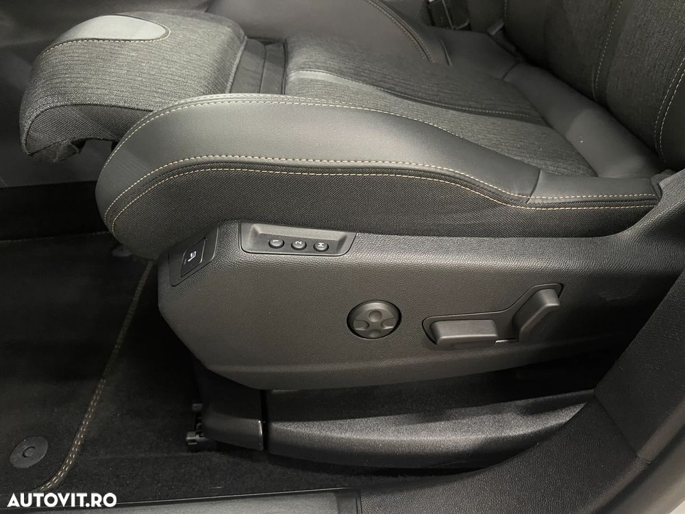 Peugeot 5008 1.5 BlueHDI s&s EAT8 GT-Line - 31