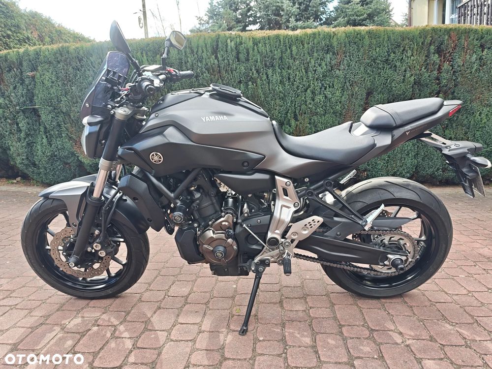 Yamaha MT - 2