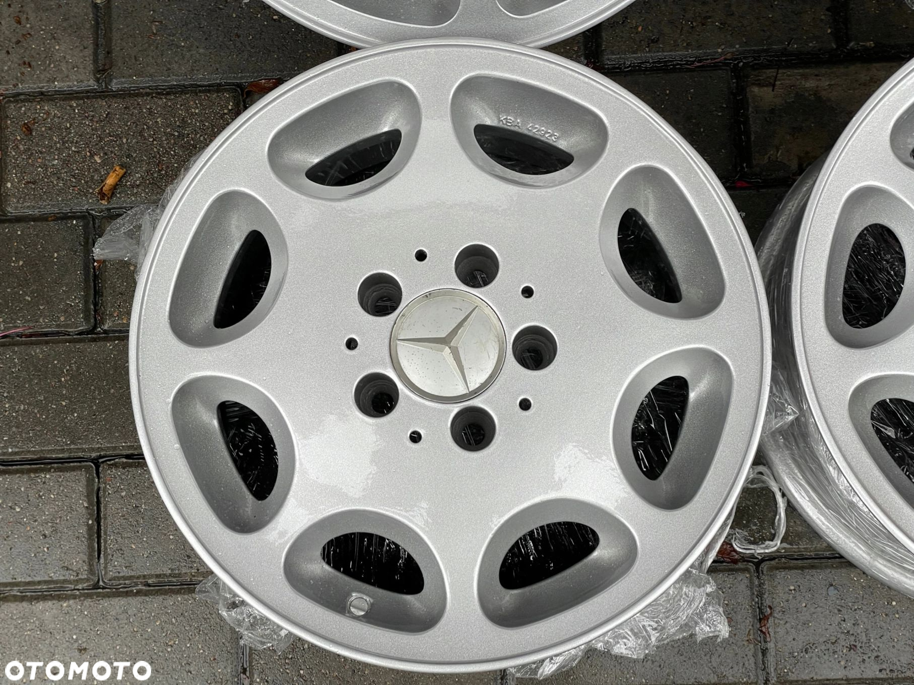 Alu Felgi MERCEDES 8 LOCH 15" 7J ET40 W124 W201 - 8