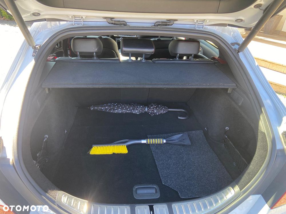 Genesis G70 2.2 D RWD 8AT Sport - 9