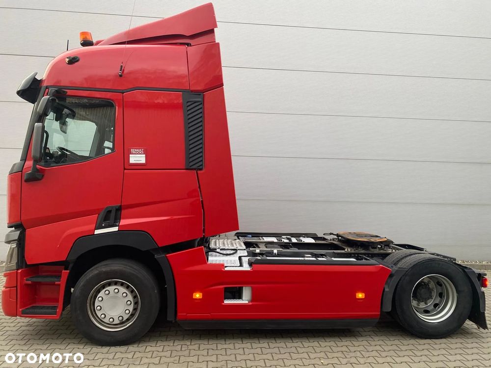 Renault T520 High Cab (Standard) - 10