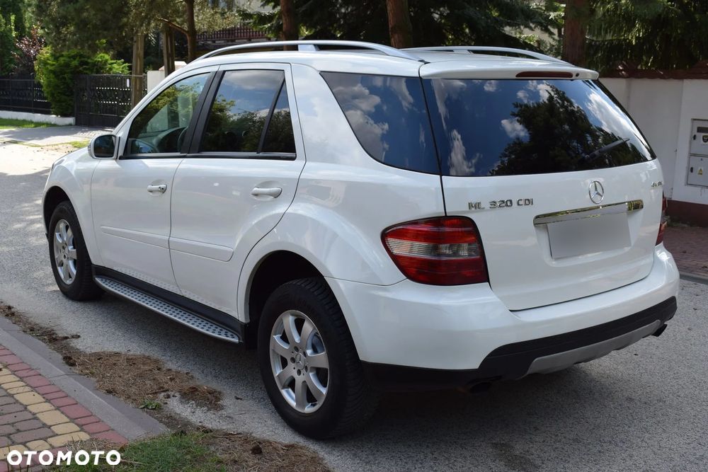 Mercedes-Benz ML 320 CDI 4-Matic - 12