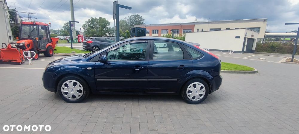 Ford Focus 1.6 Ti-VCT Sport - 11