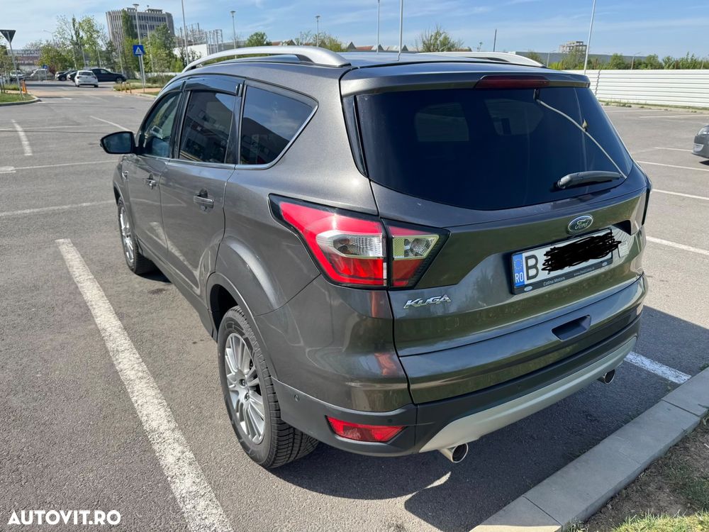 Ford Kuga 2.0 TDCi 4WD Powershift Vignale - 9