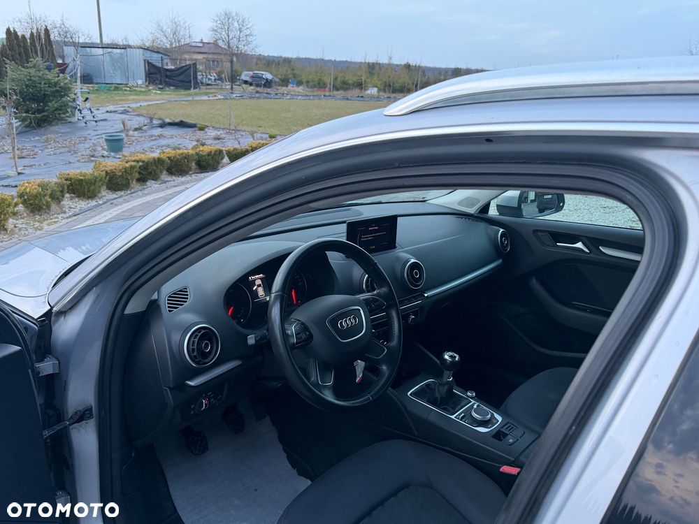 Audi A3 Sportback 1.6 TDI (clean diesel) S line Sportpaket - 6