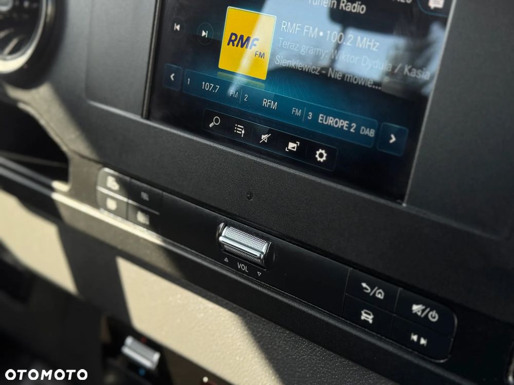 Mercedes-Benz SPRINTER - 30