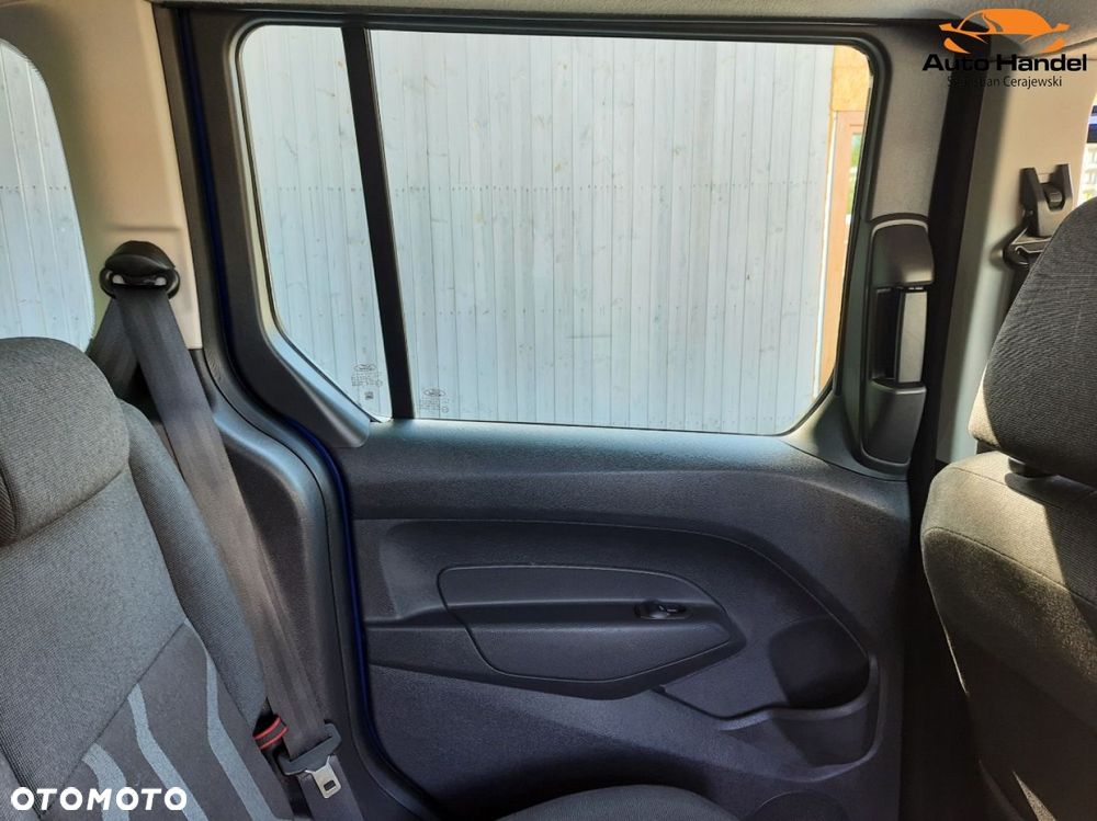 Ford Tourneo Connect - 37
