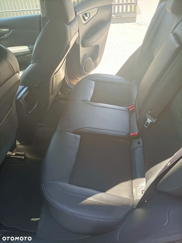 Nissan Qashqai 1.2 DIG-T Tekna EU6 - 8