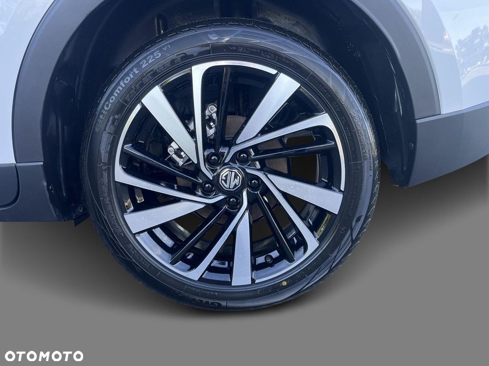 MG ZS Hybrid+ - 20