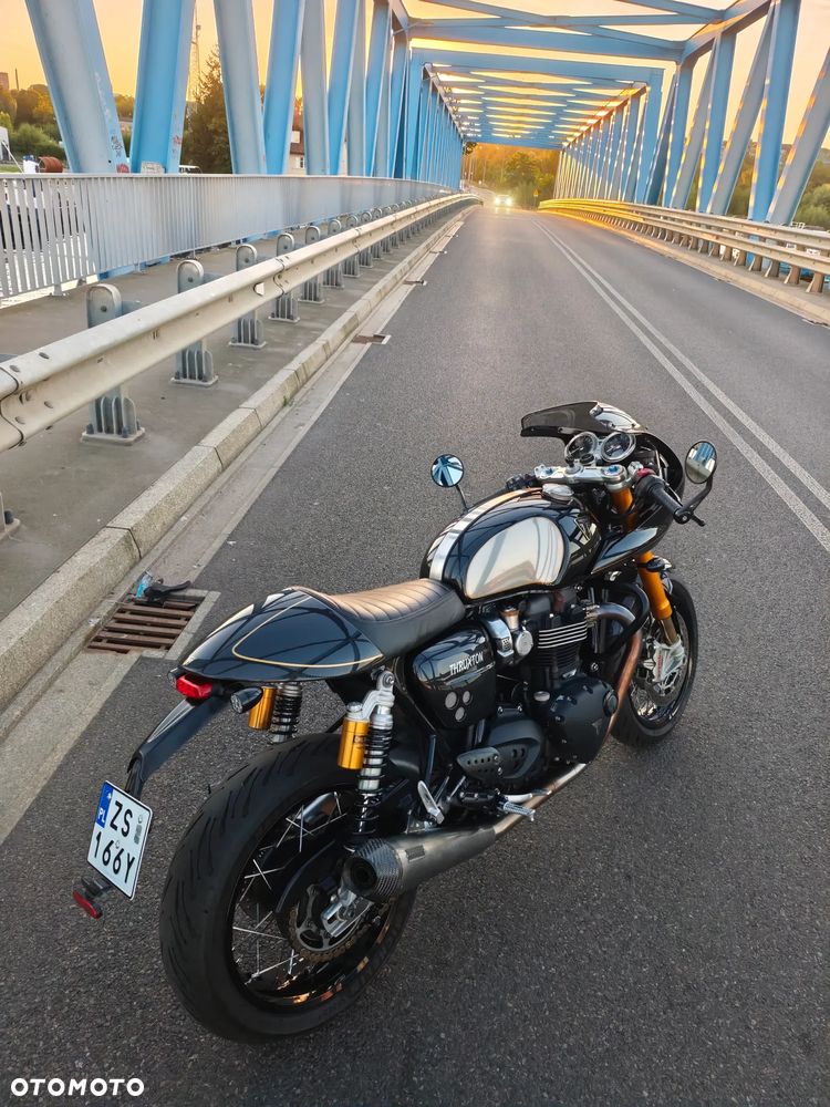 Triumph Thruxton - 9