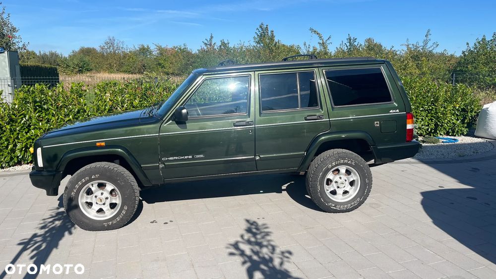 Jeep Cherokee 4.0 Limited - 1