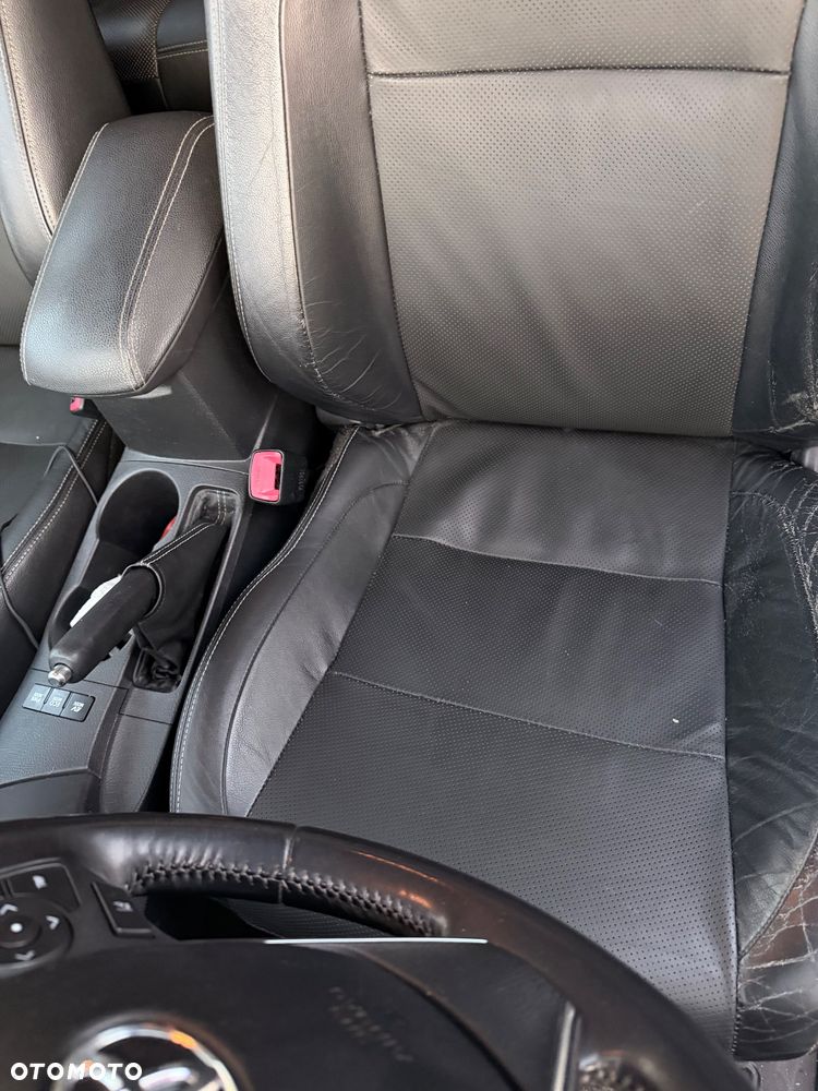 Toyota Auris 1.8 HSD Prestige NAVI - 20