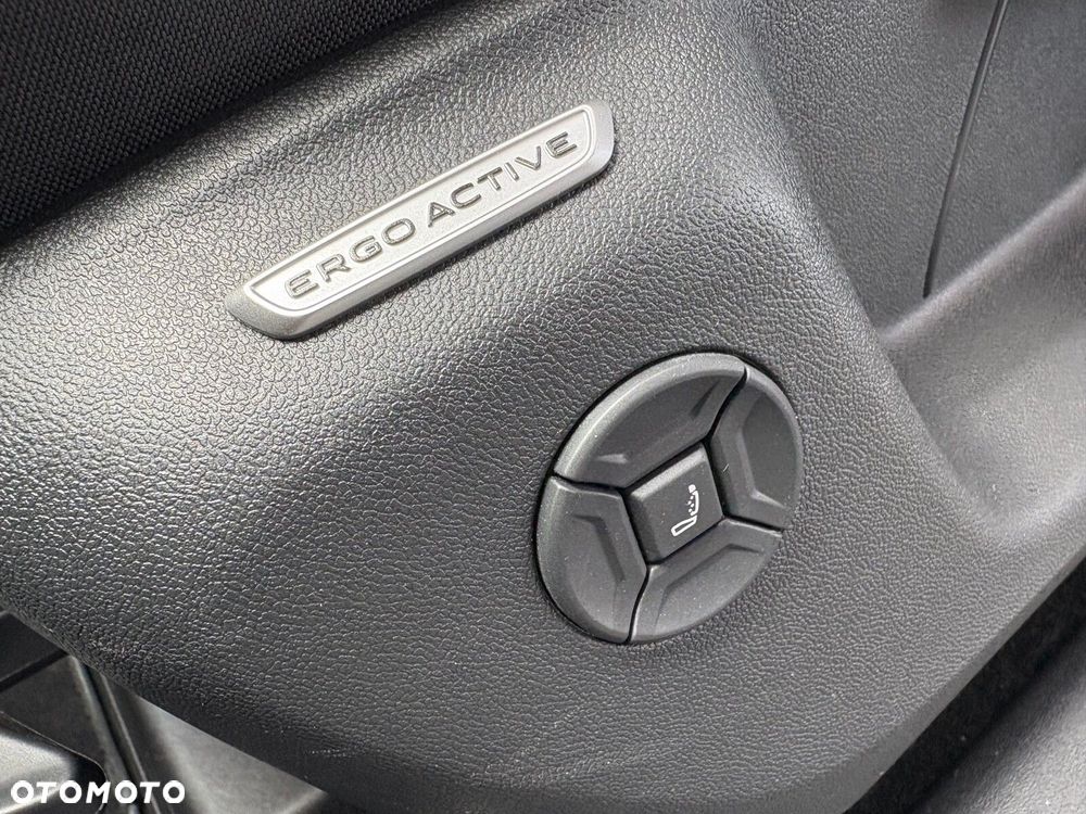 Volkswagen Tiguan - 22