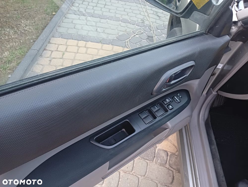 Subaru Forester 2.0X Plus - 8