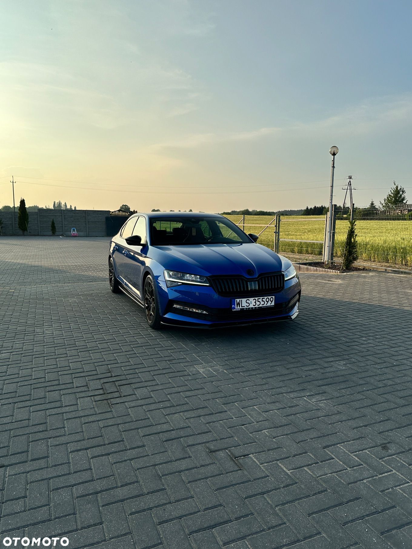 Skoda Superb 2.0 TDI DSG Sportline - 1