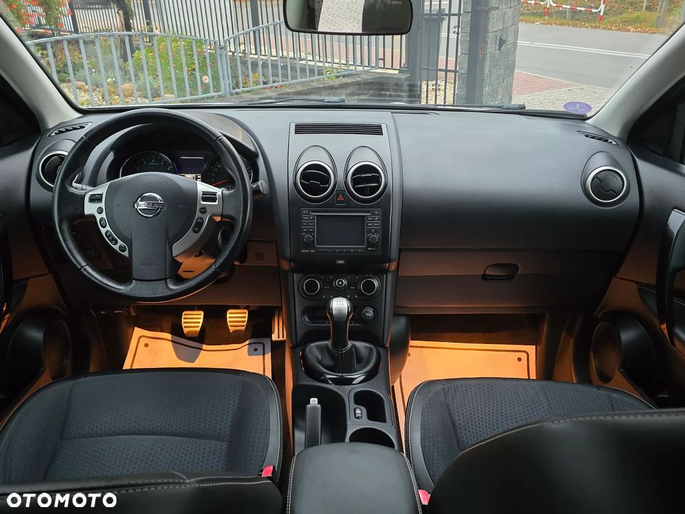 Nissan Qashqai 1.6 360 - 21