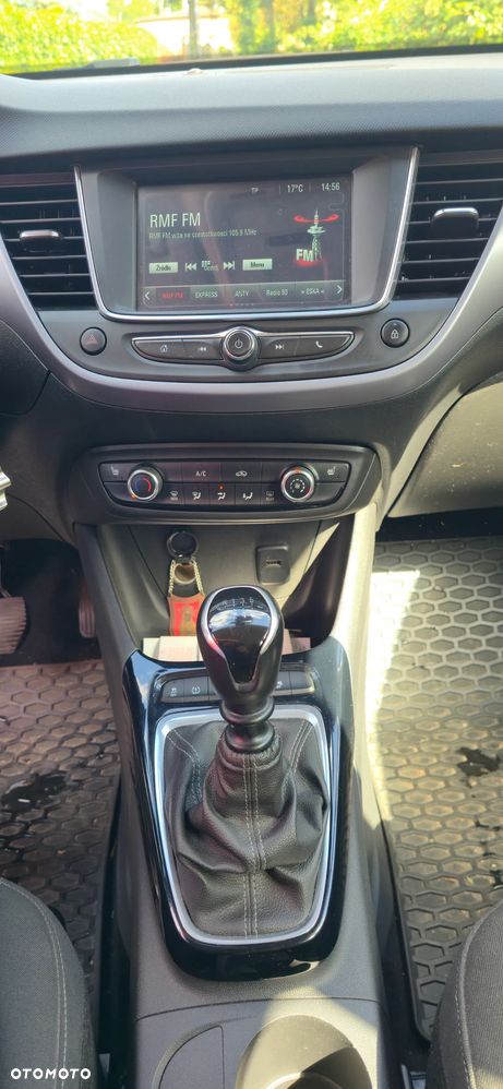 Opel Crossland X 1.2 T Enjoy S&S - 11