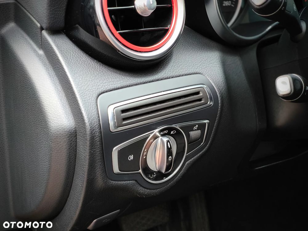 Mercedes-Benz Klasa C 200 9G-TRONIC Avantgarde - 6
