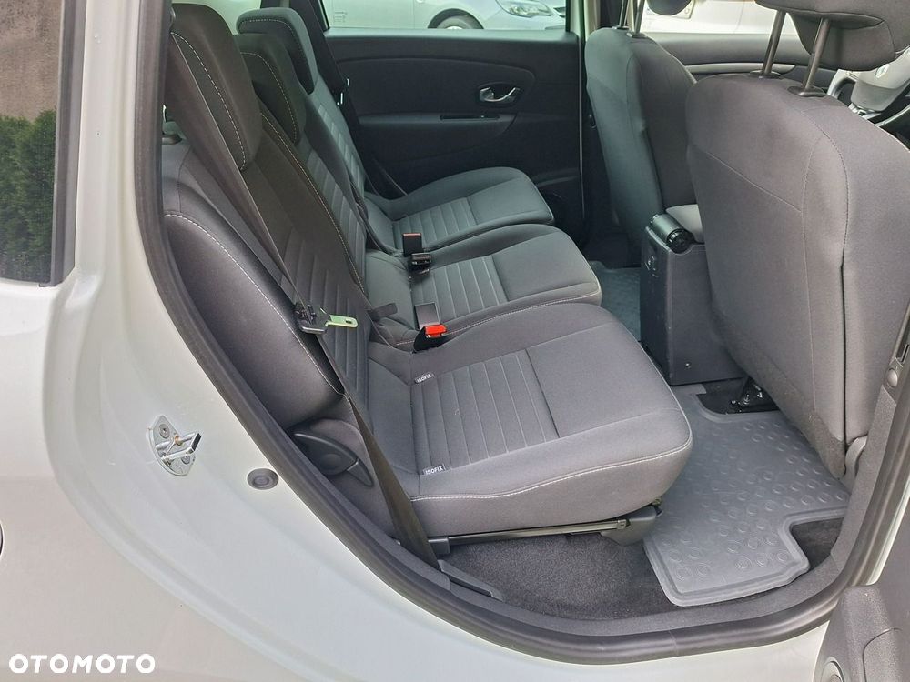 Renault Scenic - 17