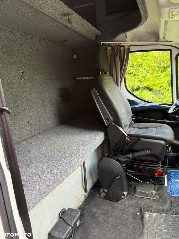 Iveco Daily 70C - 8