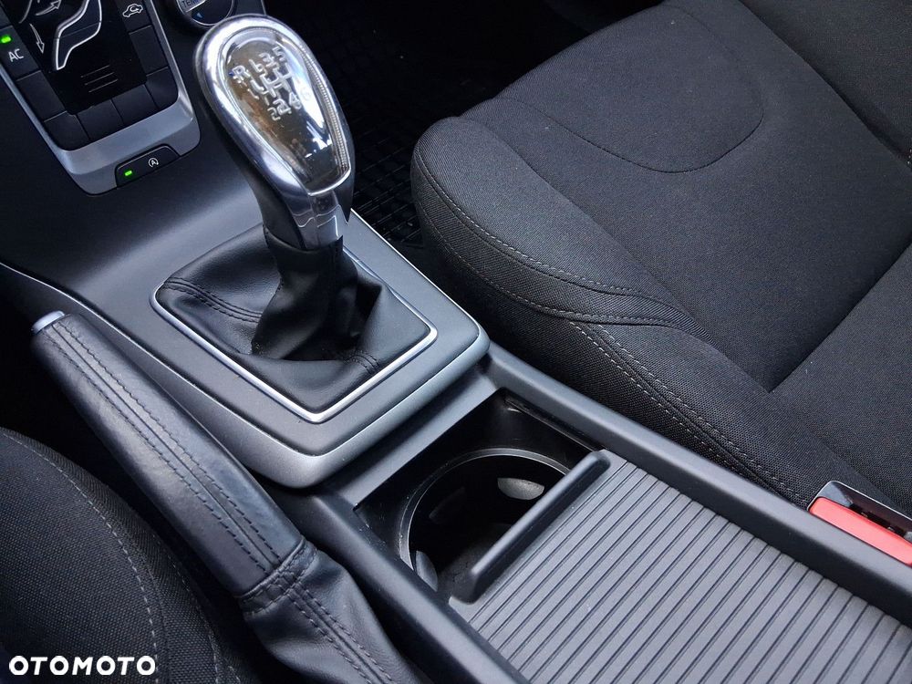 Volvo V40 - 13