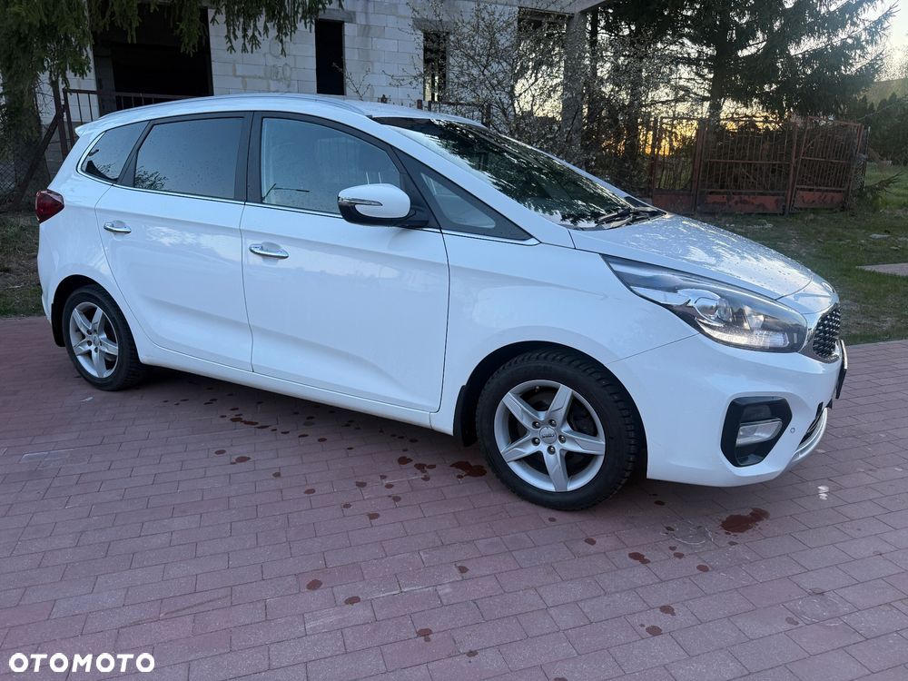 Kia Carens 1.7 CRDi L 7os - 5