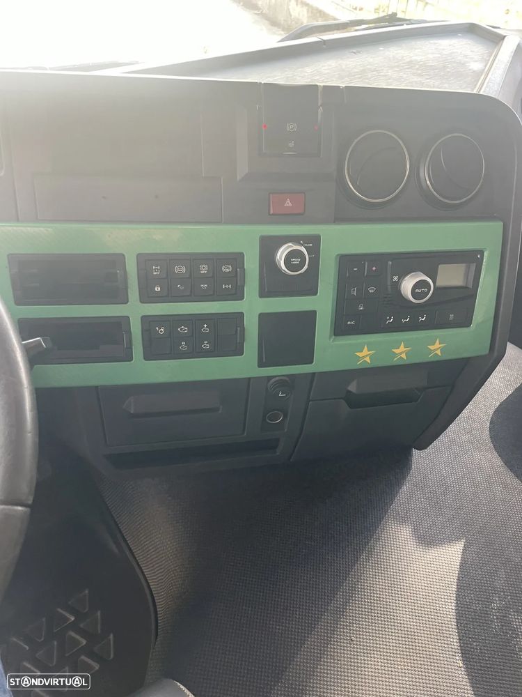 Renault T 460 - Aut. Retarder / Kit Hidráulico - 6