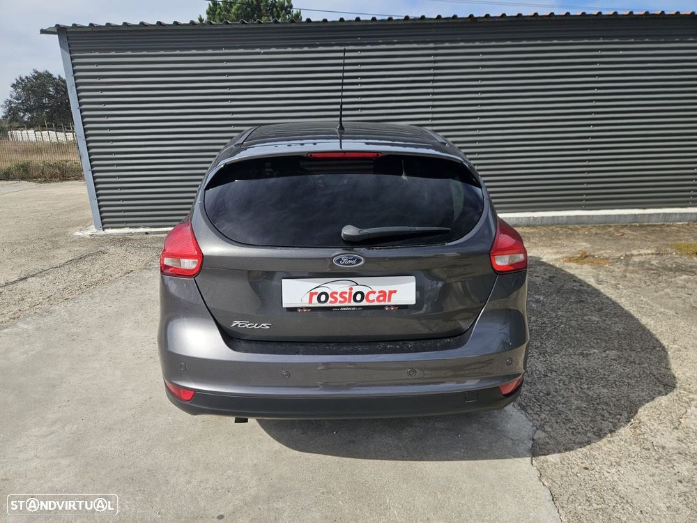 Ford Focus 1.5 TDCi EcoBlue Titanium - 12