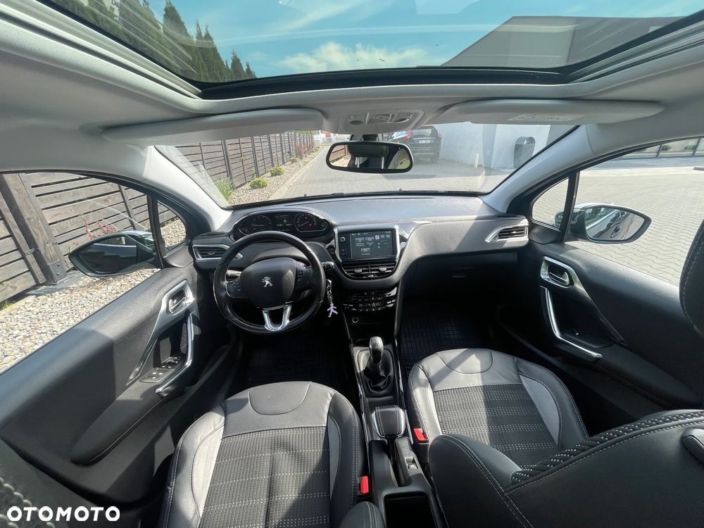 Peugeot 2008 1.2 Pure Tech Style EU6 - 15