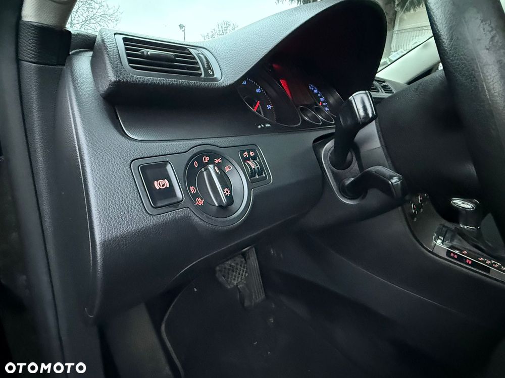 Volkswagen Passat 2.0 TDI DPF DSG Comfortline - 14