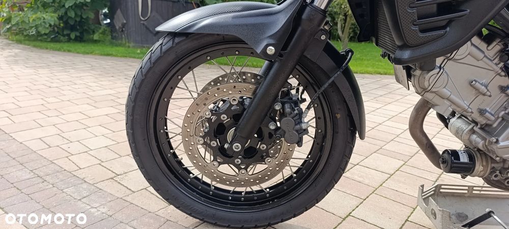 Suzuki V-STROM - 39