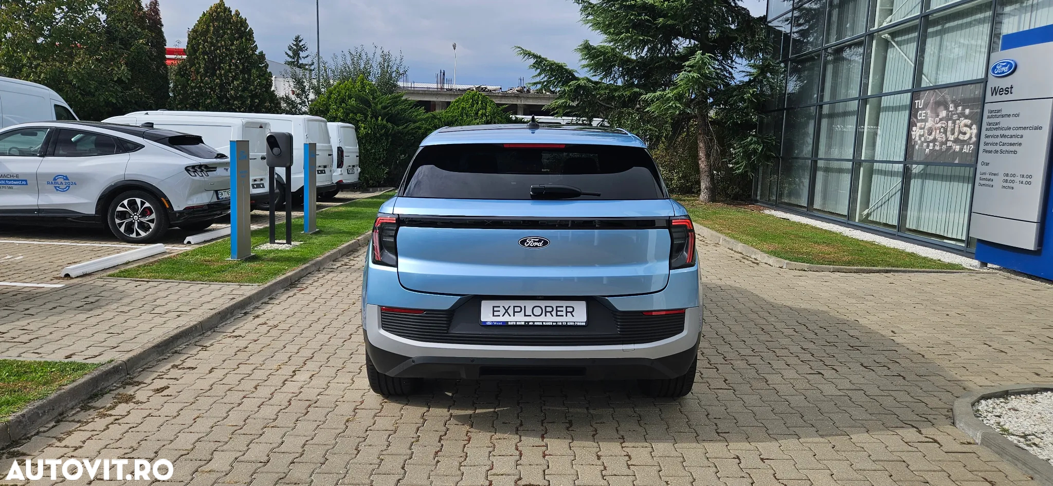 Ford Explorer RWD 77 kWh Extended Range Premium - 4