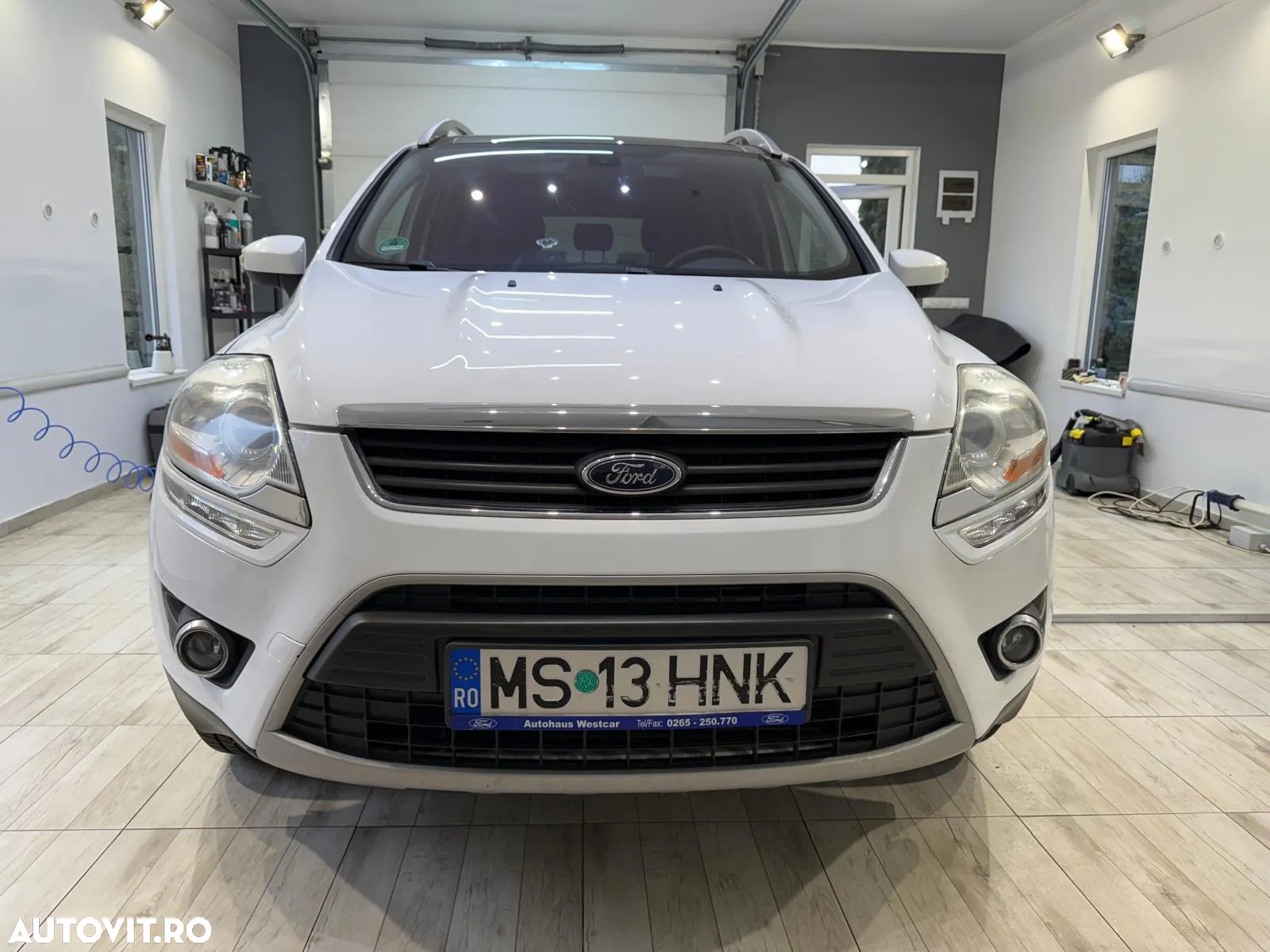 Ford Kuga 2.0 TDCi 4WD Powershift Titanium - 2