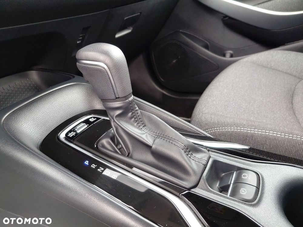 Toyota Corolla 1.8 Hybrid Comfort - 24