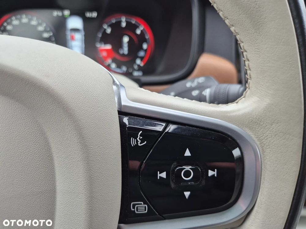 Volvo V90 D4 AWD Geartronic Inscription - 22