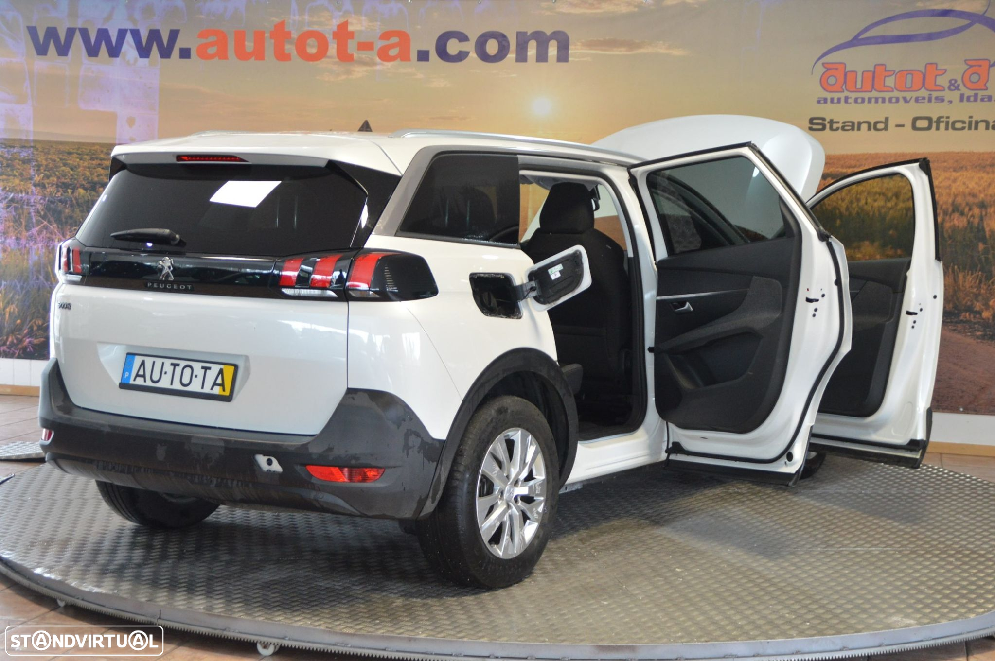 Peugeot 5008 1.2 PureTech Allure EAT6 - 13