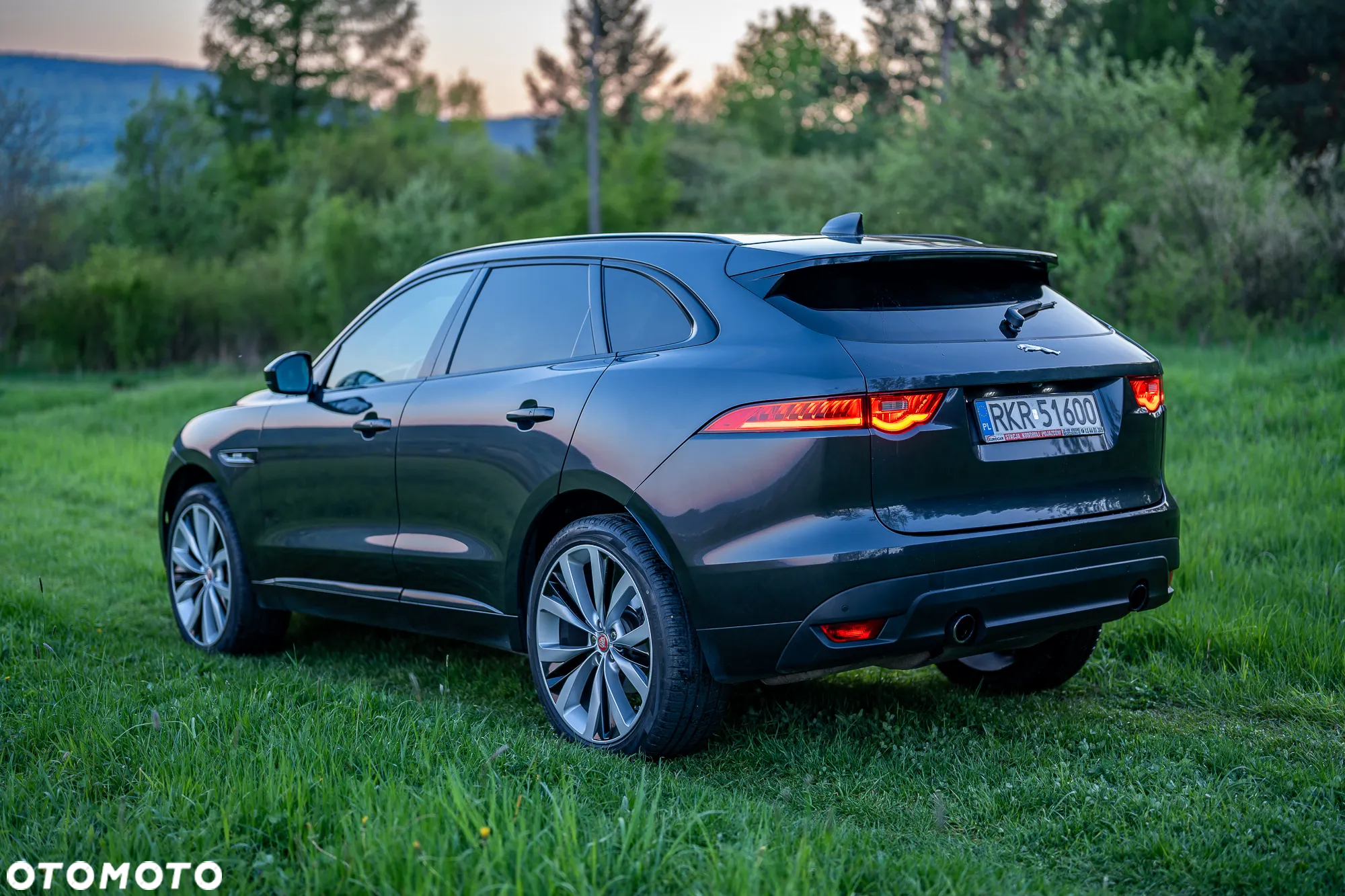Jaguar F-Pace 3.0 TDV6 AWD R-Sport - 32