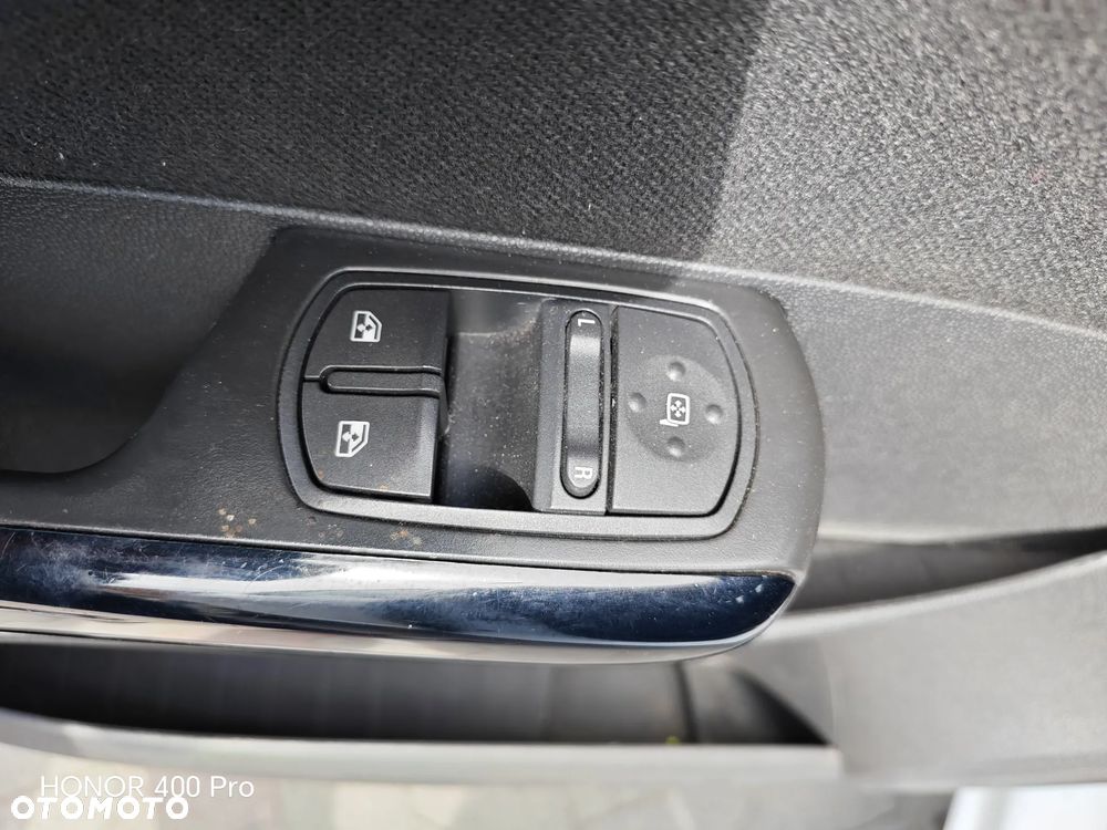 Opel Corsa 1.2 16V Enjoy - 14