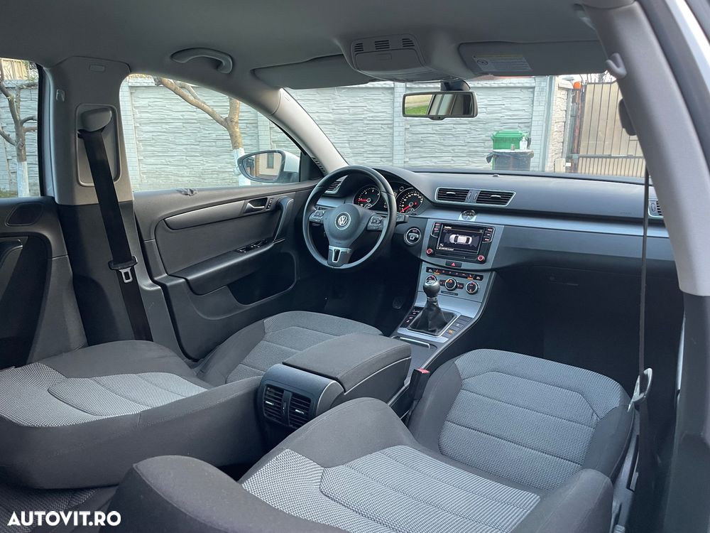 Volkswagen Passat - 21
