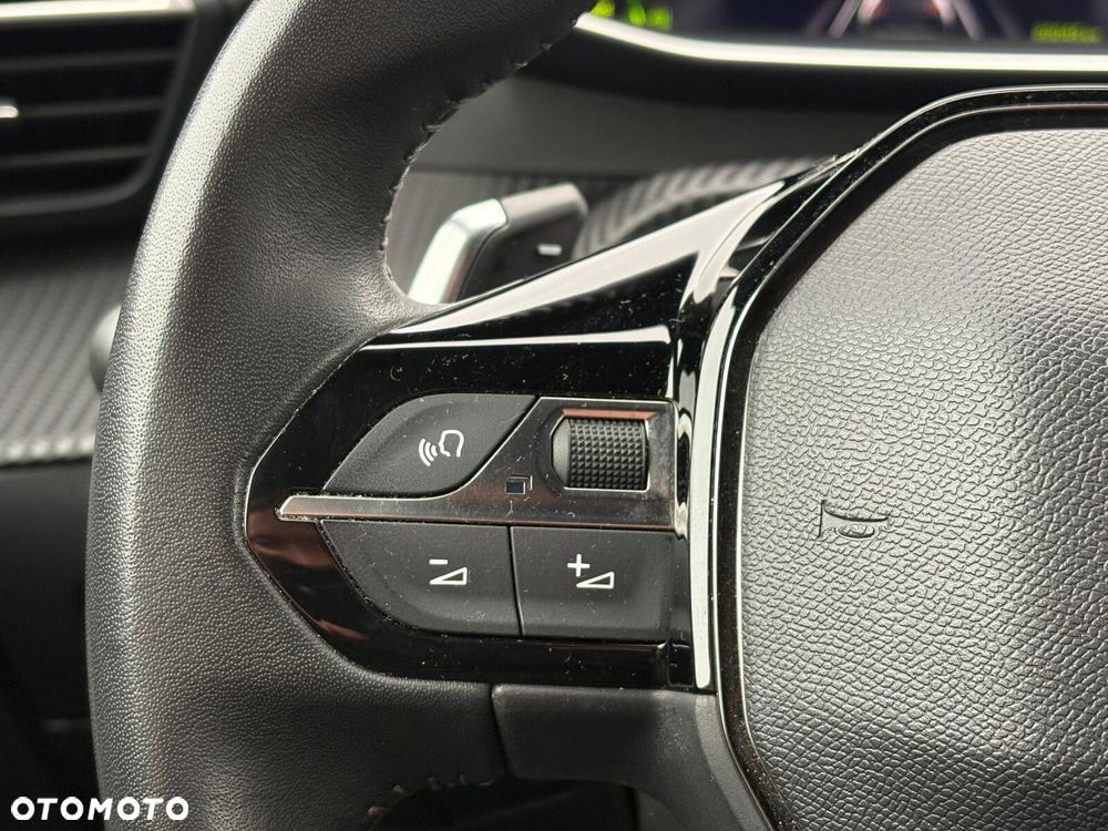 Peugeot 2008 - 18