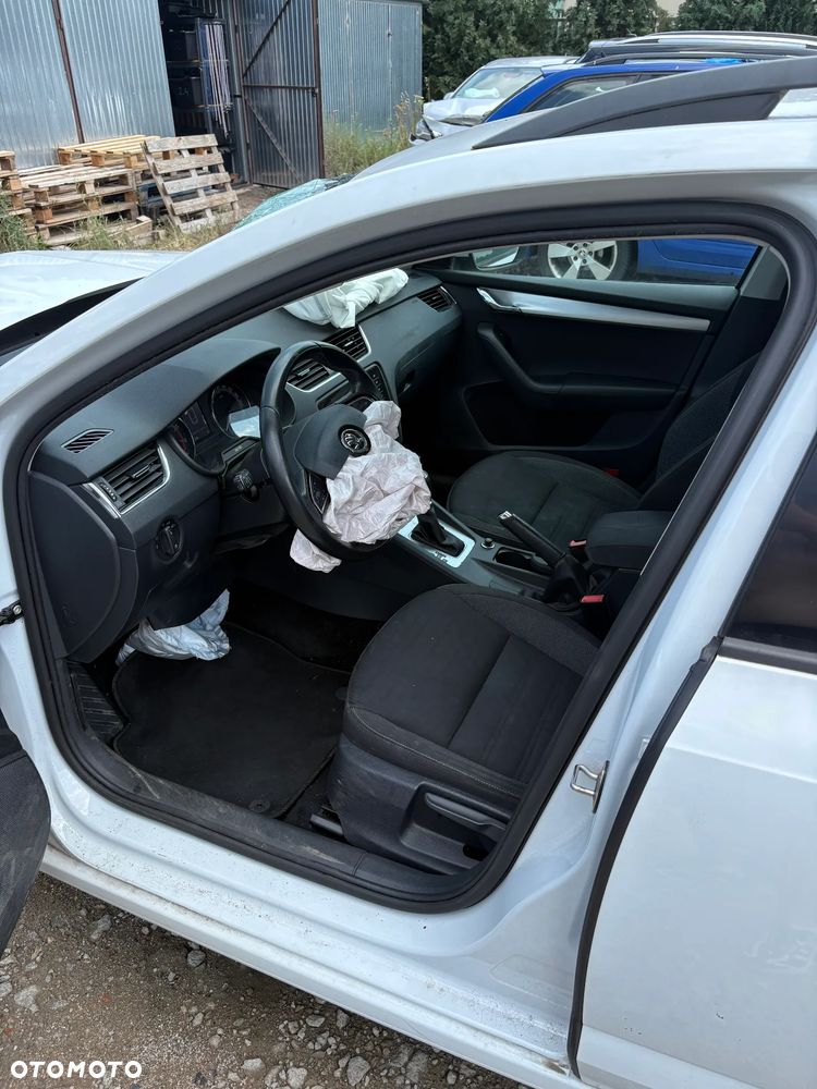 Skoda Octavia 1.5 TSI ACT DSG Ambition - 17