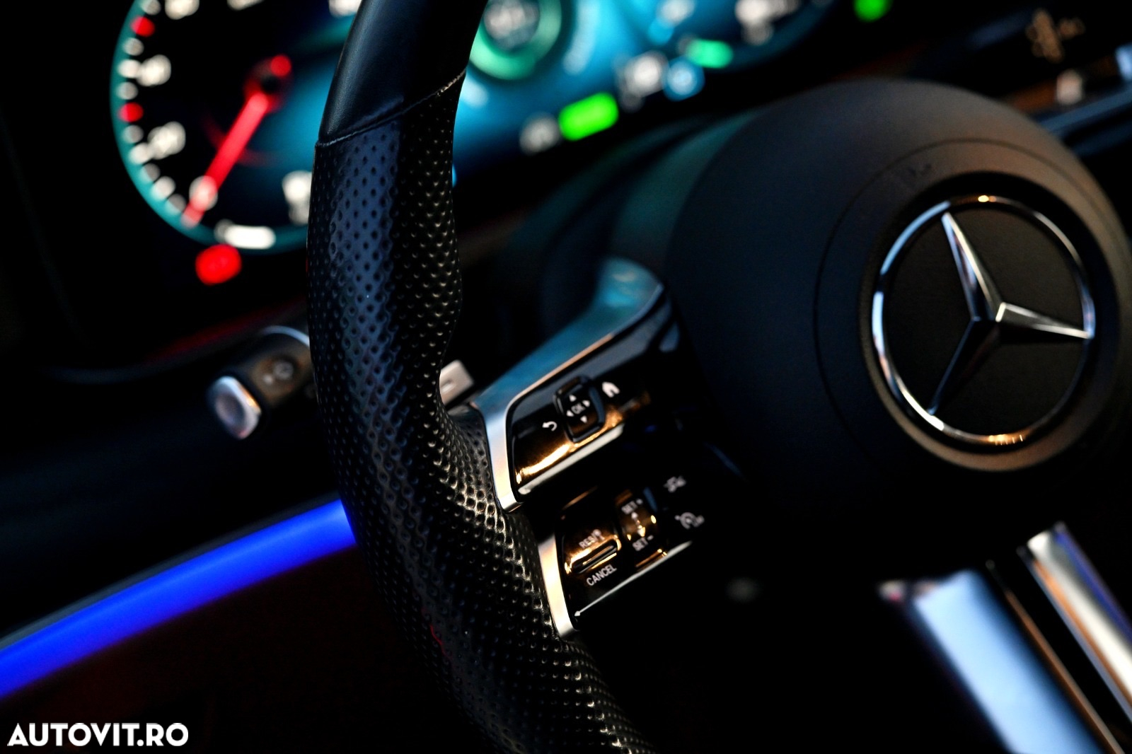 Mercedes-Benz E - 19