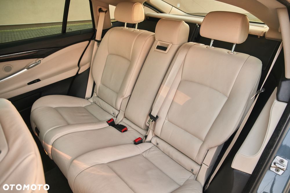 BMW 5GT 530d - 32