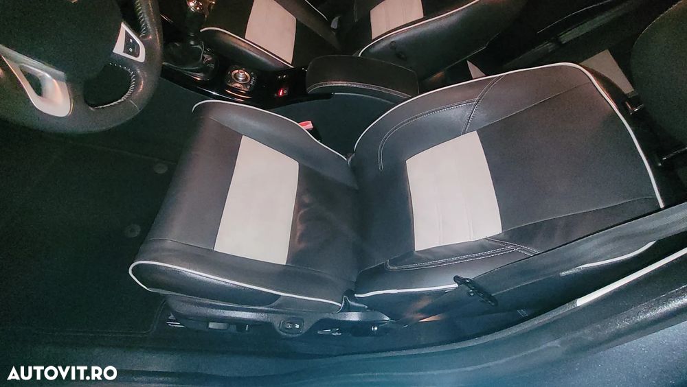 Renault Megane ENERGY dCi 110 Start & Stop Bose Edition - 11