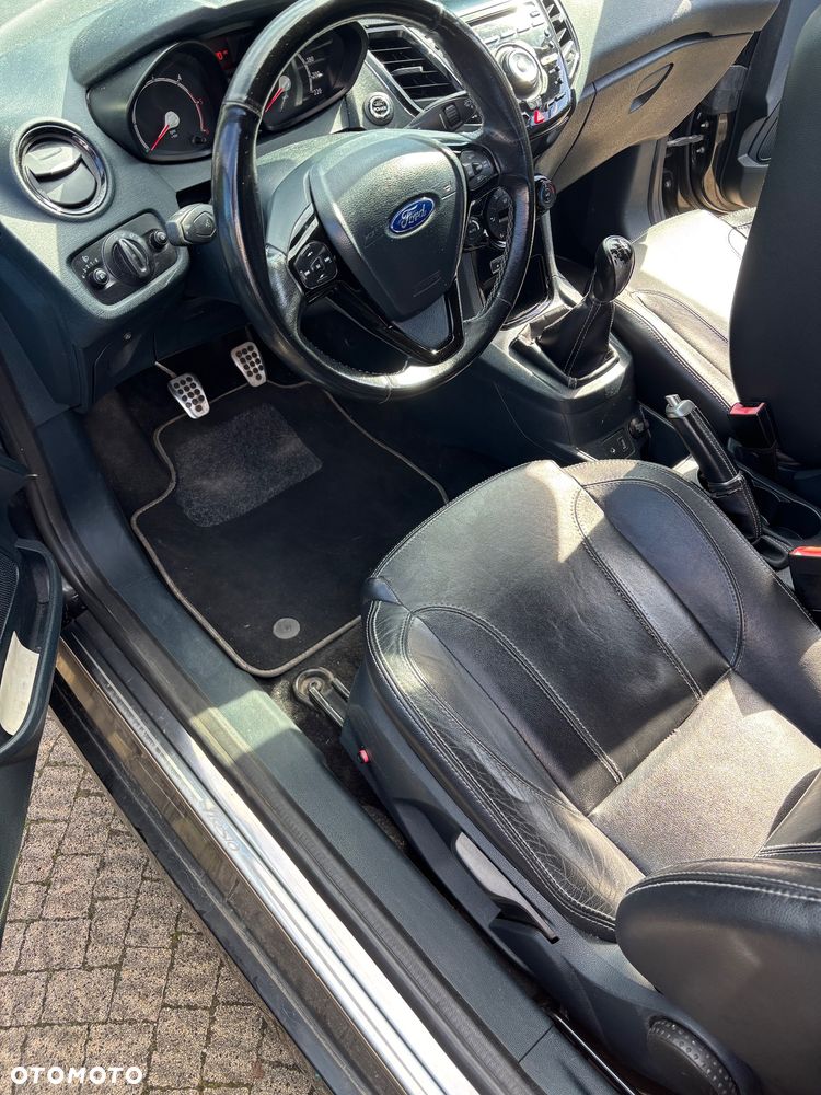 Ford Fiesta - 8