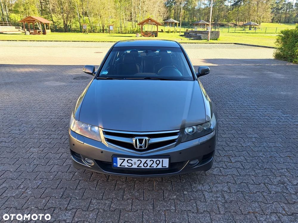 Honda Accord 2.0 Sport - 25