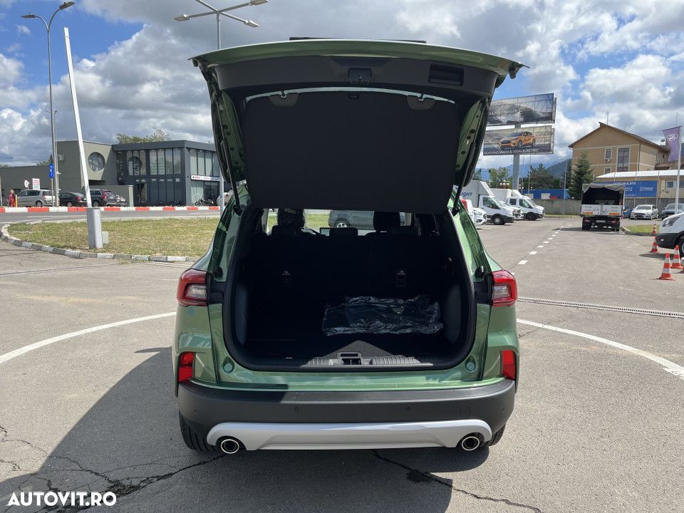 Ford Kuga - 10