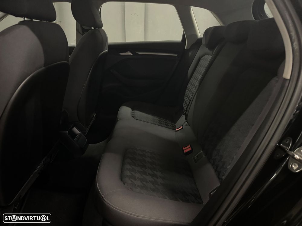 Audi A3 Sportback 1.6 TDI Attraction - 21