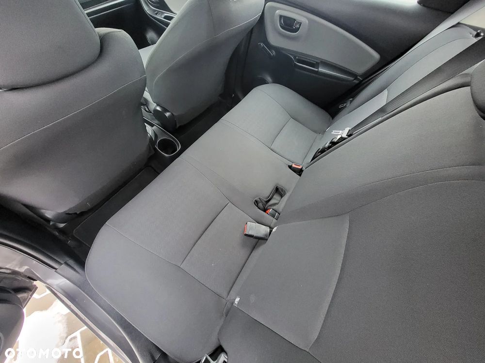 Toyota Yaris - 38