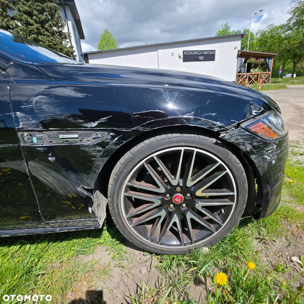Jaguar XF 35t AWD R-Sport - 17